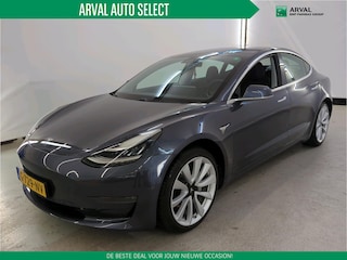 Tesla Model 3 Long Range AWD 75 kWh 351pk | Trekhaak 1.000kg | 19" Velgen | SOH 91% | Autopilot | Zwart interieur