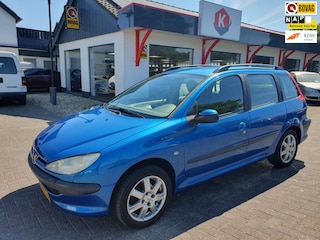 Peugeot 206 SW 1.4 X-line BJ 2003 NIEUWE APK!!