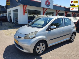 Toyota Aygo 1.0-12V 5drs BJ 2006