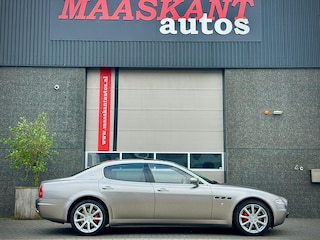 Maserati Coupé Quattroporte 4.2 V8 / Executive / ZF transmission / Seat ventilation / Schuifdak / GRIGIO NUVULARI!