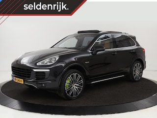 Porsche Cayenne 3.0 S E-Hybrid | Panoramadak | Stoelventilatie | Camera | Memory | Leder | BOSE Surround | Stuurverwarming | Keyless | Luchtvering | Trekhaak | Navigatie | Xenon