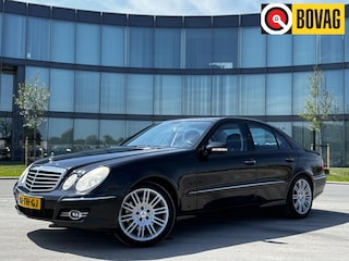 Mercedes-Benz E-klasse 200 K. Avantgarde NL geleverde auto met NAP zeer nette staat.
