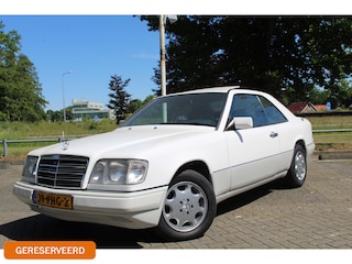 Mercedes-Benz E-klasse 220 Elegance *94000KM!* ALS NIEUW! Volledig historie voorhanden Collectorsitem