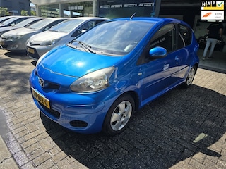 Toyota Aygo 1.0-12V Comfort | 2E EIGENAAR | 12MND GARANTIE | AUTOMAAT | ELEC RAMEN