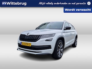 Skoda Kodiaq 1.5 TSI Sportline Business 7p. / Pano / Digitaal dashboard / Navigatie / App connect / Memory seats / Zwenkbare trekhaak /