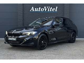 BMW 3-serie Touring 330e xDrive | Panodak | Harman Kardon | Camera | Stoel + Stuurverwarming | Facelift | 19" Breedset