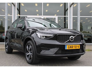Volvo XC40 B4 Automaat Plus Dark | Trekhaak | Verw. Stoel & stuurwiel | Camera | Adapt. Cruise