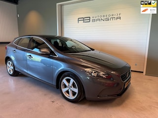 Volvo V40 1.6 D2 MOMENTUM-uitv/CLIMA AIRCO/CRUISE CONTROL/NAVIGATIE/ISOFIX/BLUETOOTH/LM-VELG/nieuweAPK+O.H.BEURT/UITSTEKENDE STAAT