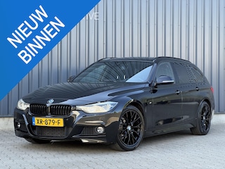 BMW 3-serie Touring 318i M Sport | Trekhaak | Leder