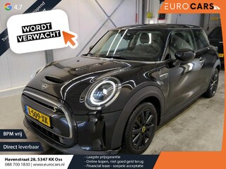 Mini Mini Classic 33 kWh Climate control Cruise control LED Parkeersensoren Achteruitrijcamera