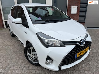 Toyota Yaris 1.5 Hybrid Aspiration / Navi / Camera / AUT / LM