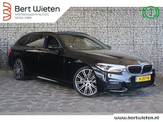 BMW 5-serie Touring 520i | Geen import | M Sport | Schuifdak | Trekhaak | Compleet