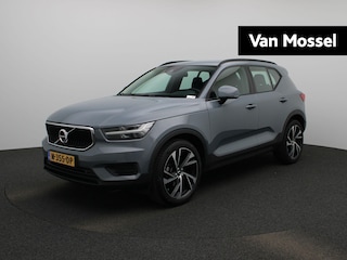 Volvo XC40 1.5 T2 Momentum | VERWACHT | NAVIGATIE | ACHTERUITRIJCAMERA | STUUR+STOELVERWARMING | WEGKLAPBARE TREKHAAK | ELEKTRISCHE ACHTERKLEP | CRUISE CONTROL | CLIMATE CONTROL | LED KOPLAMPEN |