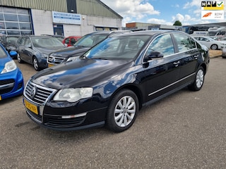 Volkswagen Passat 2.0 TFSI Highline NAV.+ Clima Bj:2007 NAP!