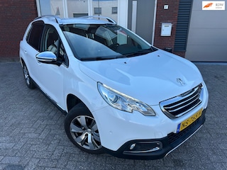 Peugeot 2008 1.2 VTi Allure / Leder / Navi / PDC / Cruise