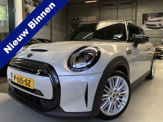 Mini Mini Classic 33 kWh Pano, Headup Display, Leder