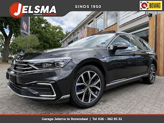 Volkswagen Passat Variant GTE Aut. 218pk, Trekhaak | Pano | Massage | Virtual