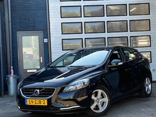 Volvo V40 1.6 T3 Kinetic | Clima | Camera | Navi | PDC | N.A.P
