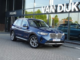 BMW X3 xDrive30e Executive Elek.Trekhaak HiFi Cockpit-Plus Sportstoelen Led PDC 19" LM Velgen