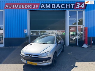 Peugeot 206 1.6-16V Gentry Auto rijdt goed alleen bak bokt