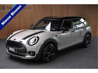 Mini Clubman 1.5 Cooper Navi Leer Camera PDC Carplay Keyless 17" LM velgen Zwarte binnenhemel Stoelverwarming Sportstoelen LED BTW auto!
