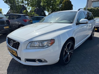 Volvo V70 2.0 D3 Kinetic 5 Cilinder Automaat,Apk 29/5/26,Airco,Cruise,Opendak,Leder