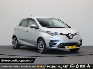 Renault Zoe R135 Edition One 52 kWh | Koopaccu! | Stoel/stuur verwarming | BOSE audio | Bekleding Leder | Cruise Control |