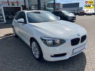 BMW 116i Business+ Automaat, Navi, Trekhaak, Leer, etc