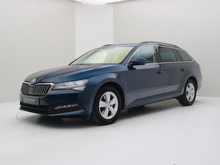 Skoda Superb Combi 1.5 TSI ACT 150PK 6-Bak Ambition Business [ CARPLAY+TREKHAAK+STOELVERWARMING+ELEK. STOEL+PDC ]