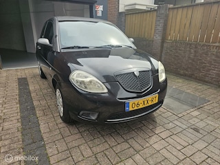 Lancia Ypsilon 1.2 Oro