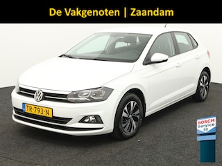 Volkswagen Polo AUTOMAAT 1.6 TDI Comfortline Business carplay, bluetooth, alarm klasse 3, airco, achteropkomend verkeer waarschuwing, brake assisy system, boordcomputer, bots waarschuwing systeem, start/stop systeem, bandenspanningscontrolesyste Op zoek naar een representatieve én zuinige auto met het gemak van een automaat? Dan is deze Volkswagen Polo 1.6 TDI Comfortline Business precies wat je zoekt. Deze uitvoering combineert zake