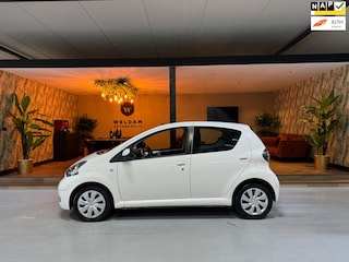 Toyota Aygo 1.0-12V Comfort NAP Airco AUX Elek Ramen Rijklaar
