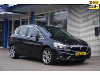 BMW 2-serie Tourer 218d Automaat Navigatie 18 inch PDC