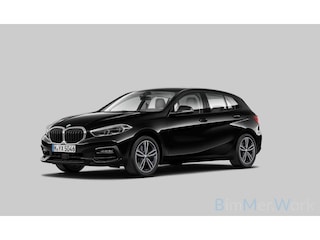 BMW 118i High Executive Edition | Virtual Dash | Apple Carplay | Stoelverwarming | Leer | Led | Keyless | PDC | Shadow Line | Automaat | M Sport Stuur | Climate Control | Cruise Control |