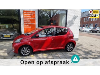 Toyota Aygo 1.0-12V Dynamic Navigator aktie prijs 3950