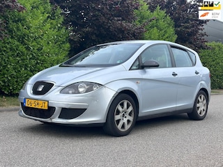 Seat Toledo 1.6 Reference Cruise*Airco*Trekhaak*LM velgen*16-07-2025 APK*