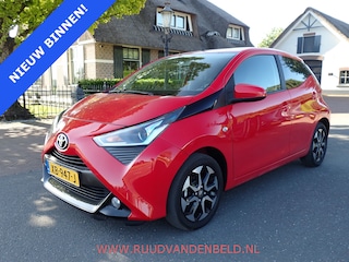 Toyota Aygo 1.0 VVT-i X-JOY AUTOMAAT CARPLAY/DAB/CAMERA