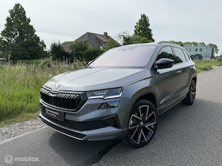 Skoda Karoq 1.5 TSI DSG Sportline Business / Pano / Blind