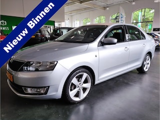 Skoda Rapid 1.2 TSI Greentech Elegance Businessline Pro Afn.trekhaak - 17Inch LMV - Climatronic - Navigatie - Stoelverwarming - NL auto