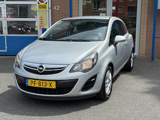 Opel Corsa 1.4-16V | Cruise control | Airco | stuurbediening | Nette Auto!