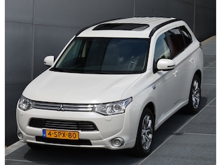 Mitsubishi Outlander PHEV 2.0 INSTYLE 4WD | PLUG IN HYBRID | LEER | SCHUIFDAK | TREKHAAK 1500KG | EERSTE EIGENAAR | ALL IN RIJKLAARPRIJS