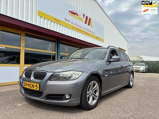 BMW 3-serie Touring 318i Business Line leder navi