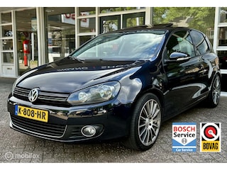 Volkswagen Golf 1.2 TSI Highline Pano, Pdc, LM.. Ketting vervangen!