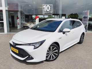 Toyota Corolla Touring Sports 1.8 Hybrid Dynamic | Stoelverwarming | Draadloze Telefoonlader |
