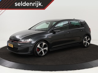 Volkswagen Golf 2.0 TSI GTI | Automaat | Stoelverwarming | Navigatie | Xenon | Climate control | Sportstoelen | Cruise control | Bluetooth