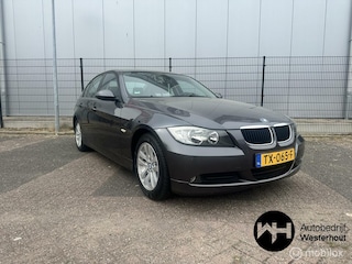 BMW 318i Business Line AIRCO PARKEERSENSOREN