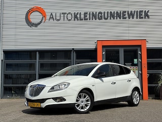 Lancia Delta 1.4 M.air Steel / Stoelverwarming / Allseason Banden / Parkeersensoren Achter /
