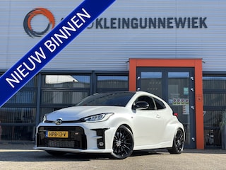 Toyota Yaris 1.6 GR SPORT Premium / WRC / Extra Set Wielen / Allseason Banden / Apple Carplay & Android Auto / Volledig Onderhouden /