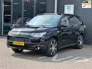 Mitsubishi Outlander 2.0 PHEV Instyle/PANO-DAK/CAMERA/NAVI/LEDER/NL-AUTO NAP!!