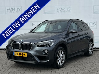 BMW X1 sDrive18i Executive NL AUTO | PDC | NAVI | ECC | TREKHAAK |